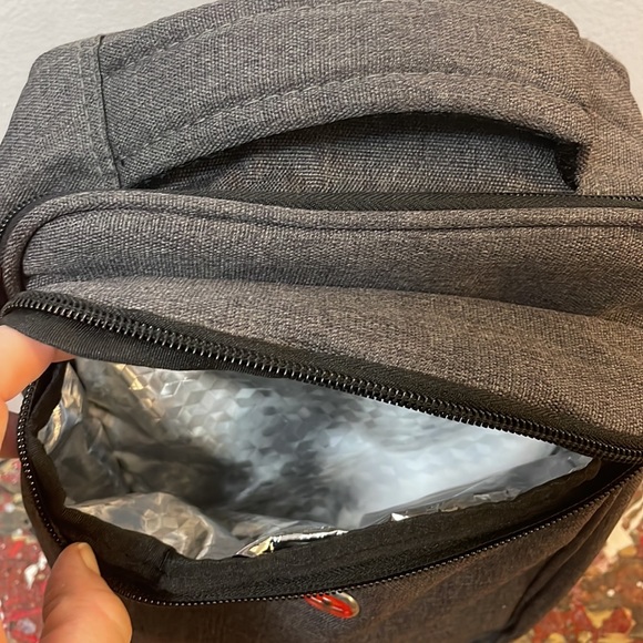 Never Used SwissGear Insulated Cooler Lunch Bag - Picture 11 of 15